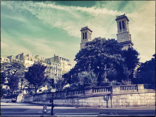 Paris: dernière photo de vacances, Place Franz Liszt